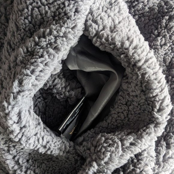 Women's Plus XXL Cozy Sherpa Wrap Grey/Pink - Picture 9 of 13